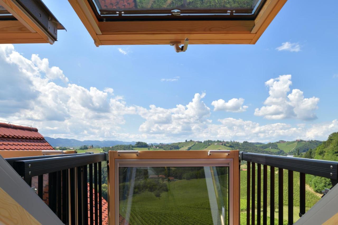 Farm Stay Jarc Vineyard Svecina Ngoại thất bức ảnh