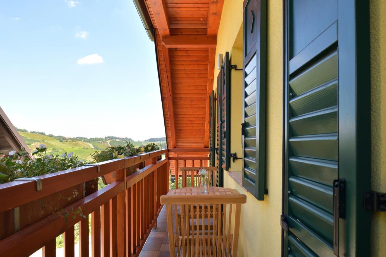 Farm Stay Jarc Vineyard Svecina Ngoại thất bức ảnh